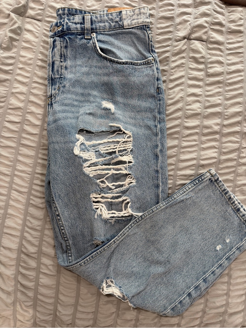 H&M Light Blue Distressed Boyfriend Jeans